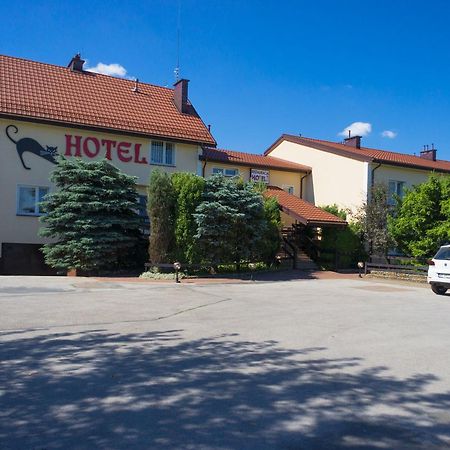 Hotel Kot Siestrzen ภายนอก รูปภาพ